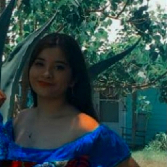 Meet your Posher, Angela - Picture 1 of 1